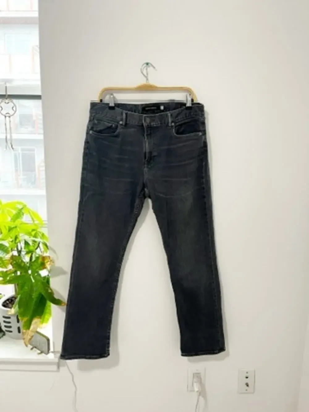 Banana Republic Men's Slim Fit Gray Jeans Size 35